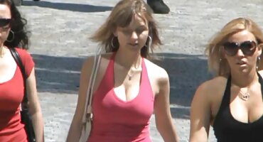 Carolina Cortez ຟ້າວແລ່ນໄປຫາເຕົາອົບ.