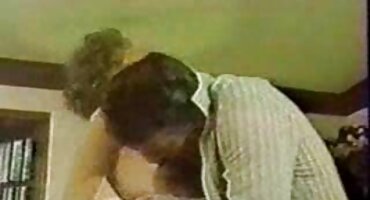 ຜູ້ຊາຍ cums babe ສຸດຕີນ rolling ສຸດ rod.