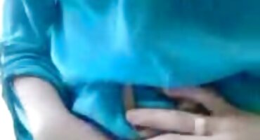 ສະມາຊິກນັກສມັກເລ່ນ fucks ກັບຝູງຊົນຂອງ fans.