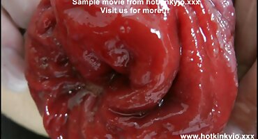 ສາວ redhead ມີເພດສໍາພັນກັບເພື່ອນນັກຮຽນຢູ່ເຮືອນຂອງນາງໂດຍສະນຸກເກີ.