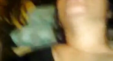 Vika Lita ໂດດ pussy ຂອງນາງຢູ່ໃນ cock ຂອງຄູຝຶກສອນໃນ fitball.