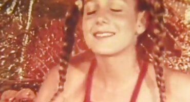 Latina girlie fucking ກັບຊ່າງຖ່າຍຮູບ.