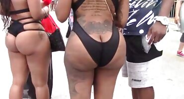 ນາງໄດ້ຮັບ fucked ໃນ pussy ມີຂົນ. ເພດຫນຶ່ງຕໍ່ຫນຶ່ງ.