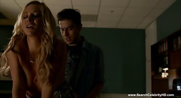 ເດັກຍິງແມ່ນ fucked ກົ້ນໂດຍຊາວຢິວ curly. Hardcore ໃນການຫລໍ່.