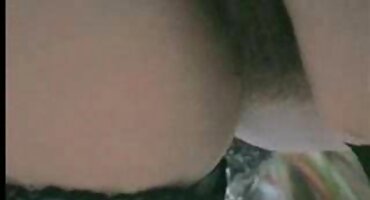 ຜູ້ຊາຍລົບກວນເດັກຍິງຈາກຄວາມຮັກຕົນເອງແລະ fucks ຂອງນາງ.