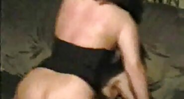 ຄູ່ຜົວເມຍມີເພດສໍາພັນ interracial.