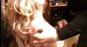 ເດັກຍິງໄດ້ຮັບການທົດແທນສໍາລັບການ banging cunts.