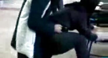 ນາງມີ groupmate ບ້ານ.