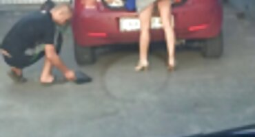 ນັກກິລາຕິດຕາມແລະສະໜາມທ່ານດຣ ragazza