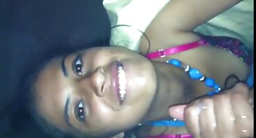 Khokhlushka fucks ກັບລົດເຂັນ.