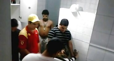 Stewardess ຮ່ວມເພດກັບຄົນຂັບລົດແທັກຊີ້.