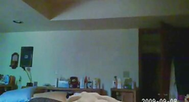 Stepdaughter ດູ stepdad.