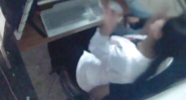 ຍໍາໂດຍ stepdad.