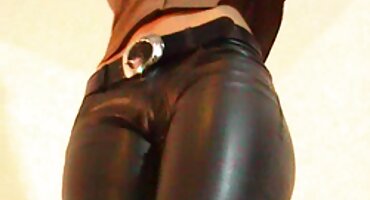 ເດັກຍິງວັນເດືອນປີເກີດ fucked ໃນກົ້ນກັບພໍ່.