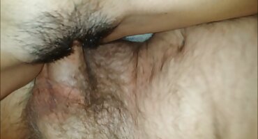 ເຕັ້ນໄປຫາສຸດ cock ກັບ cork ໃນກົ້ນໄດ້.