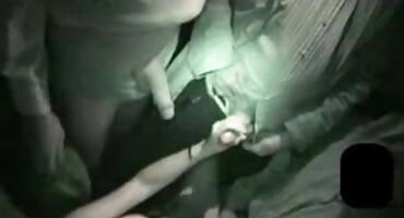 ເສັ້ນໂຄ້ງໄດ້ຖືກມອບໃຫ້ asshole ເພື່ອແກະອອກຈຸດຫນຶ່ງ.