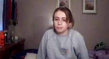 ໂປໂລຍ fucks ກັບຝູງຊົນຂອງສີດໍາໃນກົ້ນ.