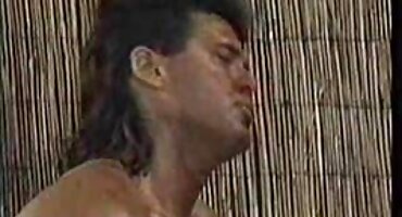 Rachel Starr ສາຍພັນ dude ທີ່ຈະມີເພດສໍາພັນໃນວັນທໍາອິດ.