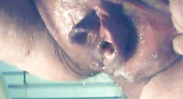 Masseur poured ນ້ໍາມັນແລະໃສ່ cock ເຂົ້າໄປໃນ Ta Ta