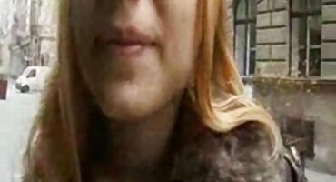 ເພື່ອນ fucks cock ຂອງເພື່ອນໃນທໍາມະຊາດ.