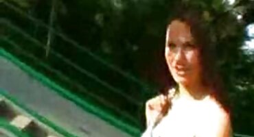 Cock Ta TitLor Titfucks ລະຫວ່າງ tits.