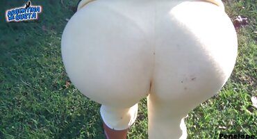 ແມ່ຍິງຫຸ່ນຍົນ fucking.