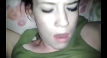 ຊັອກໂກແລັດ Ashle Al Aleigh ໄດ້ຂີ່ລົດເທິງ cock ສີຂາວ.