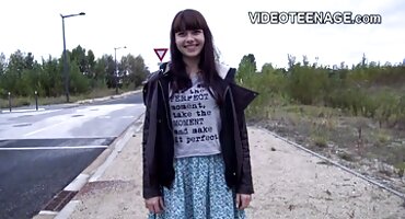 Brunette ມັກ coitus ກັບແຟນຂອງນາງ.