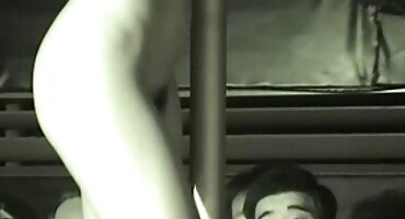 ອົບຣົມພໍ່ຄົວສໍາລັບການຮ່ວມເພດດ້ວຍການຊ່ວຍເຫຼືອຂອງ caresses ປາກ.