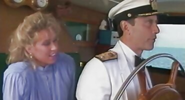 ຄວາມງາມມີຄວາມມ່ວນໃນຫ້ອງນອນ.