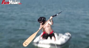 Cumshot ເທິງໃບຫນ້າຫຼັງຈາກດູດຢ່າງພາກພຽນ.