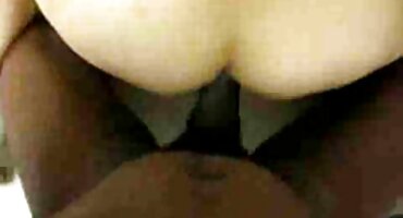 Ebony ຍີ່ປຸ່ນໄວ.