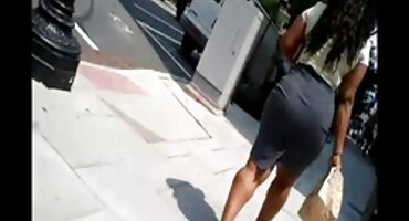 ແມ່ຍິງອາເມລິກາມີເພດສໍາພັນໃນການຝຶກອົບຮົມ.