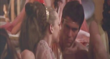 Swingers fucking ໂດຍບໍ່ມີຖົງຢາງອະນາໄມ.