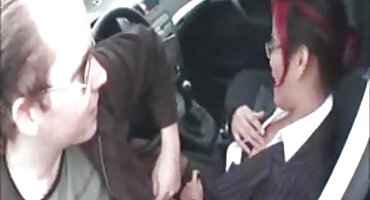 ພັນລະຍາໄດ້ເຊື້ອເຊີນ whore ສໍາລັບຜົວຂອງນາງ.