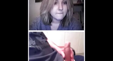 ຫລອກລວງນັກຮຽນທີ່ມີແວ່ນຕາແລະຖືກເປີດເຜີຍຫຼັງຈາກຮ່ວມເພດ.