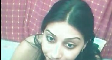 ແຟນຂອງເພື່ອນບ້ານເຮັດໃຫ້ເດັກຍິງ fuck.