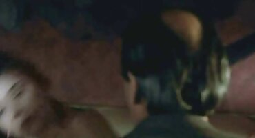 ເລີ່ມຕົ້ນຕອນເຊົ້າດ້ວຍການສາກໄຟແລະເອົາອະໄວຍະວະເພດ.