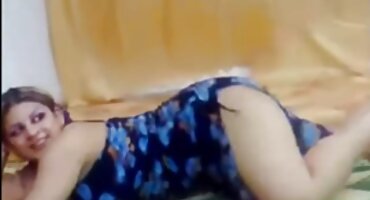 Tina ka ha ມີເພດສໍາພັນກັບຄົນຮັກຂອງນາງ.