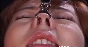 Keira Croft ໄດ້ຮັບການປີ້ງເຖິງຈຸດ.