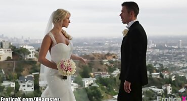 Bitch ໄດ້ເຊື່ອຟັງຄົນຮັກຂອງນາງ. ຂ້າພະເຈົ້າ fuckin ຢ້ານທີ່ຊື່ໃຫ້ເຂົາເຈົ້າ