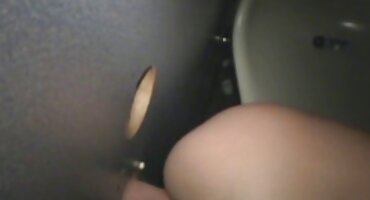 Guy ໃຫ້ນວດແລະ fucks ສາວລັດເຊຍ.