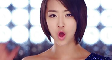 Fucked ພັນລະຍາຂອງລາວກັບ fucked ພັນລະຍາຂອງລາວ.